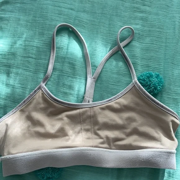 Lululemon Flow Y Bra - Picture 5 of 5